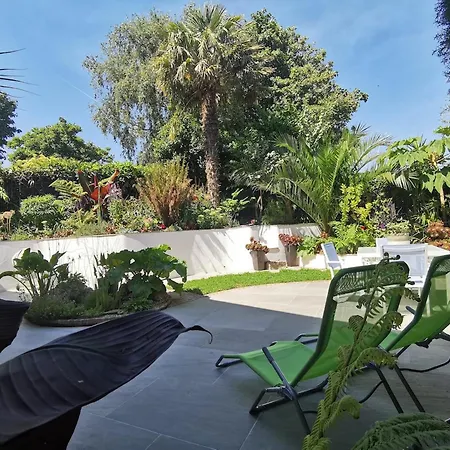 Holiday home Oasis With Sub-tropical Garden & Parking Falmouth